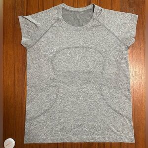 Lululemon Swiftly Tech Short-Sleeve Shirt Women’s Size: 14